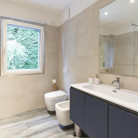Apartment Residenza The Rock Torbole Sul Garda
