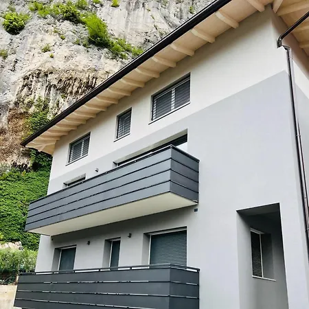 Residenza The Rock Torbole Sul Garda