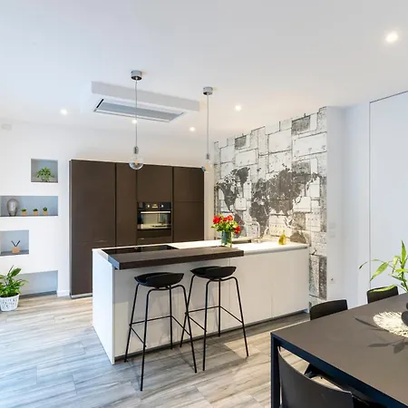 Residenza The Rock Apartment Torbole Sul Garda